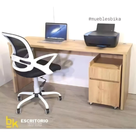 escritorio con carrito archivador y silla ergonómica