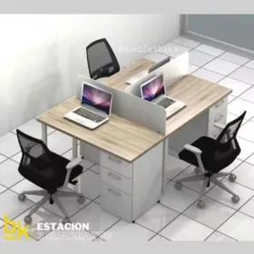 estación de trabajo 3 cuadratto con sillas
